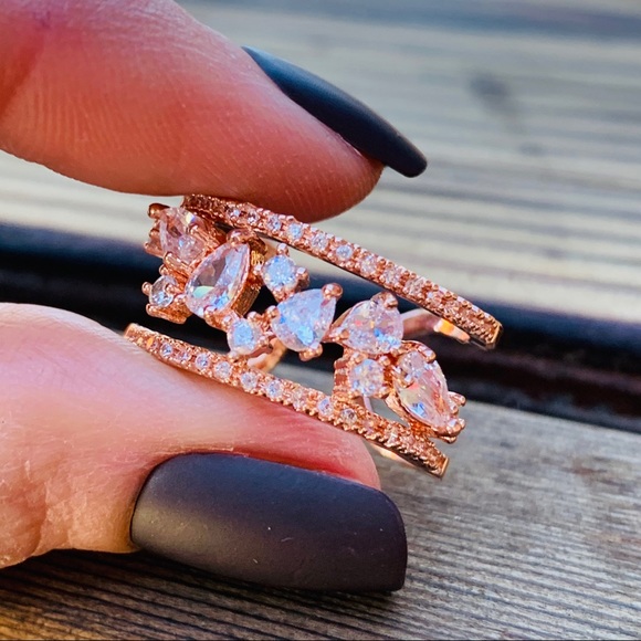 LYRA ♡ AAA Cubic Zirconia Ring GIFT - Picture 8 of 11